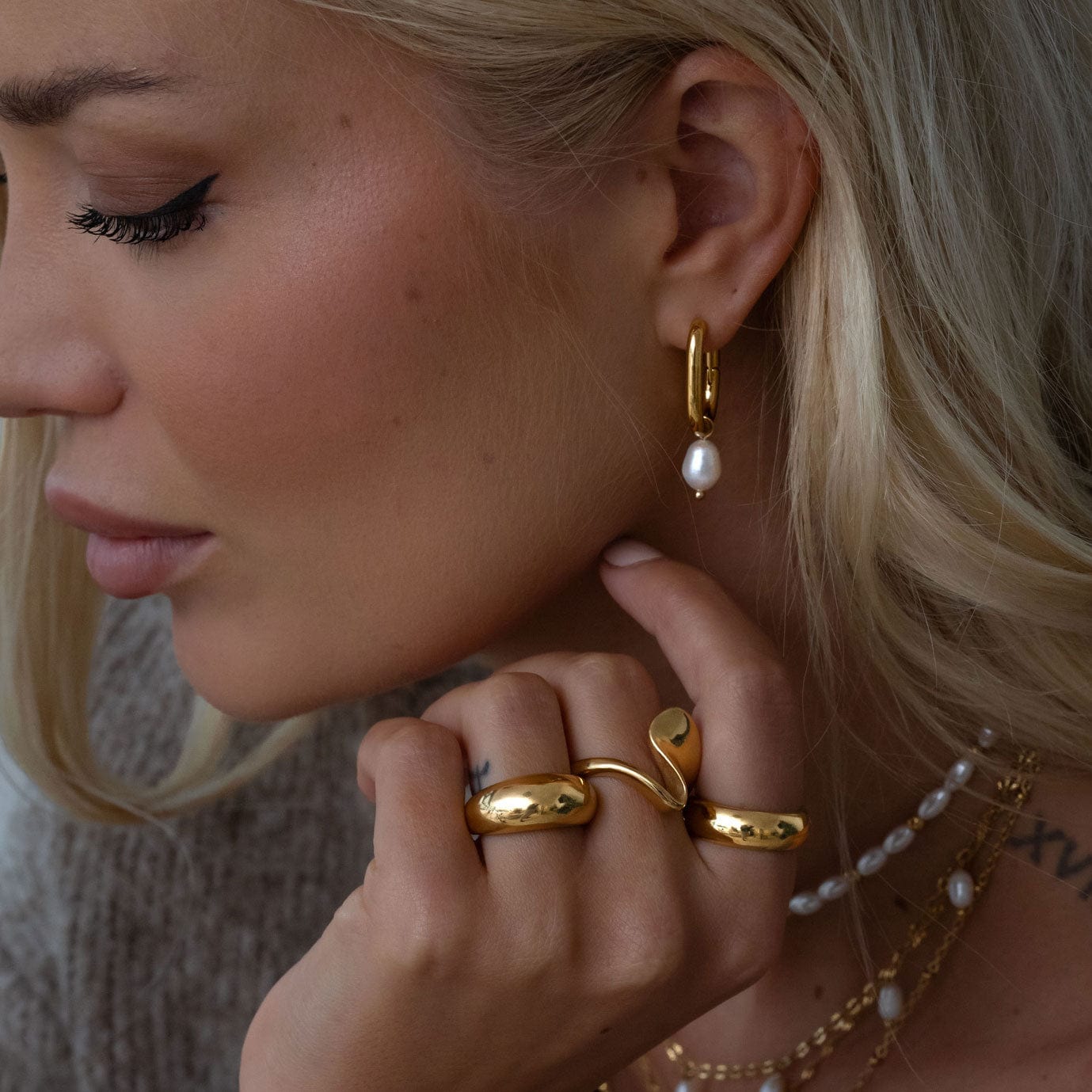 BohoMoon Stainless Steel Bora Bora Pearl Hoop Earrings