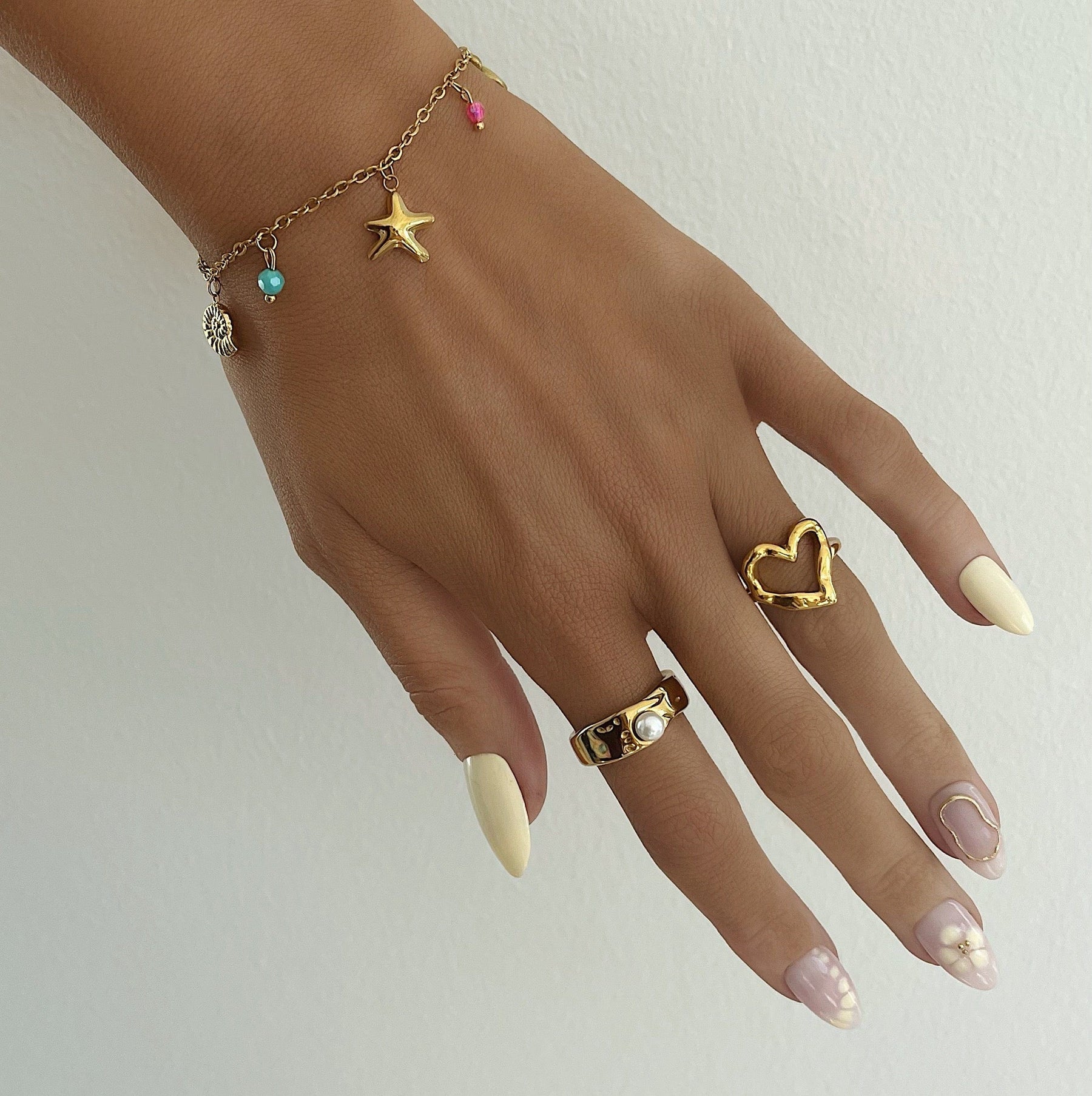 Bohomoon Stainless Steel Celia Charm Bracelet