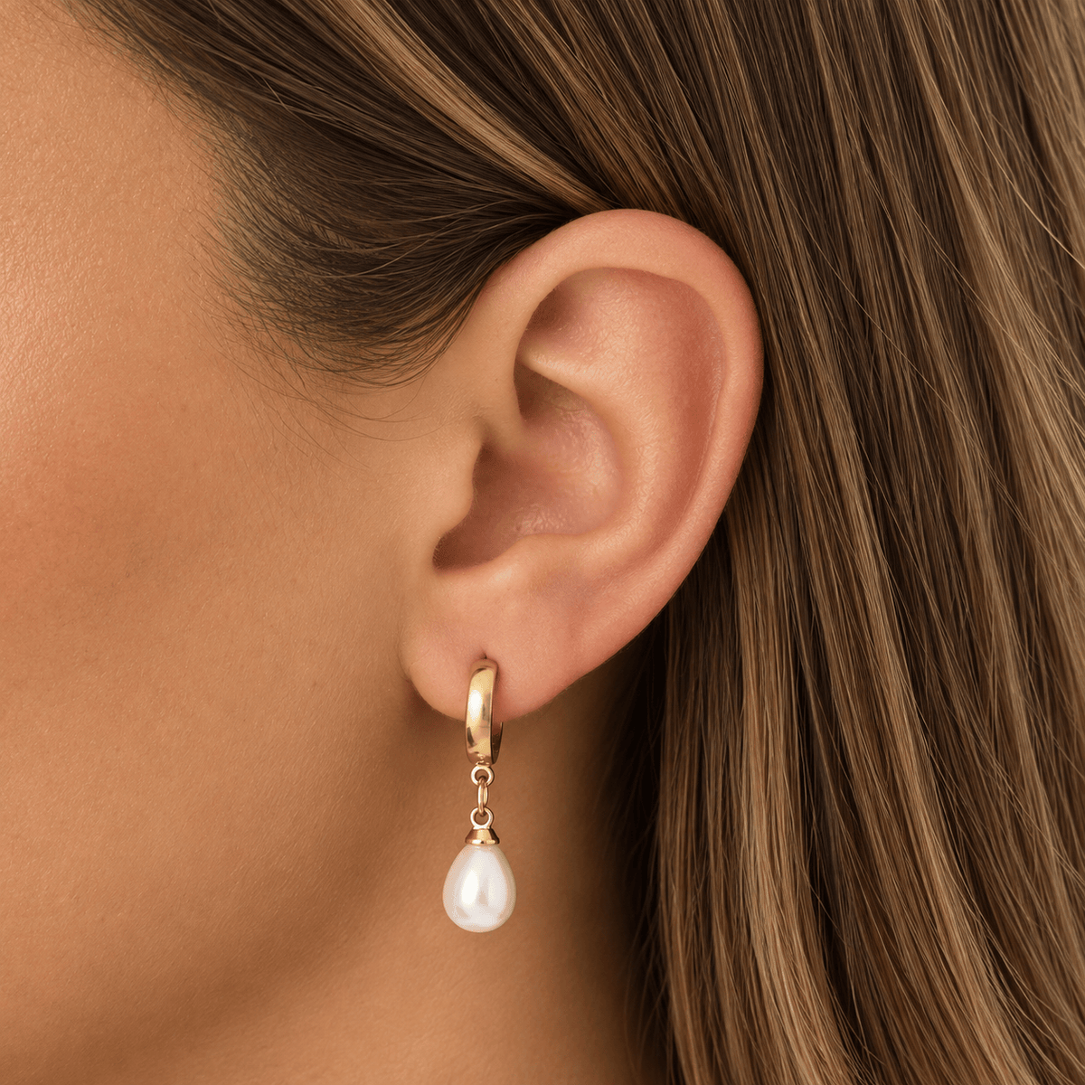 Bohomoon Stainless Steel Chlo Pearl Hoop Earrings