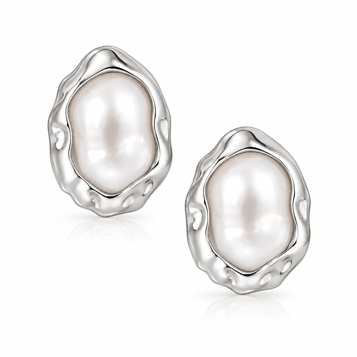 Bohomoon Stainless Steel Larissa Pearl Stud Earrings