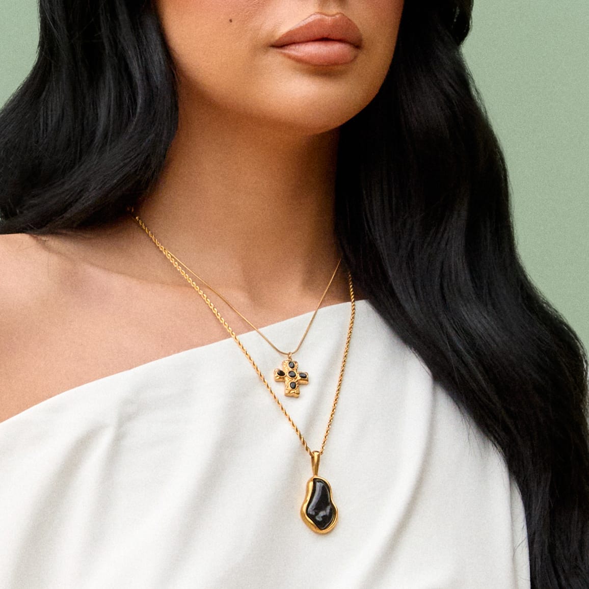 Bohomoon Stainless Steel Sable Cross Necklace