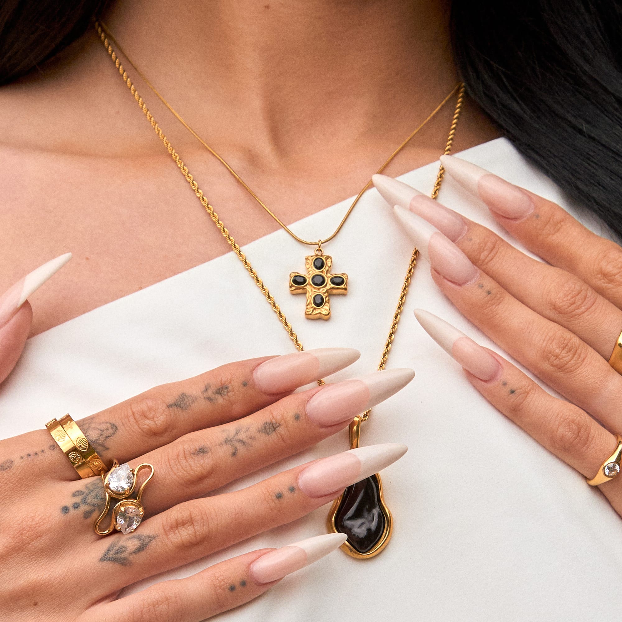 Bohomoon Stainless Steel Sable Cross Necklace