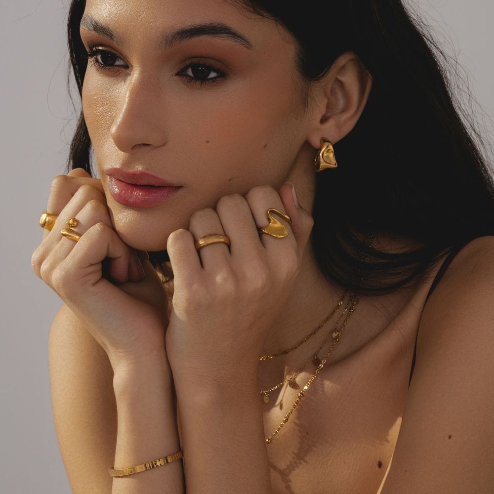 Bohomoon Stainless Steel Tamara Hoop Earrings