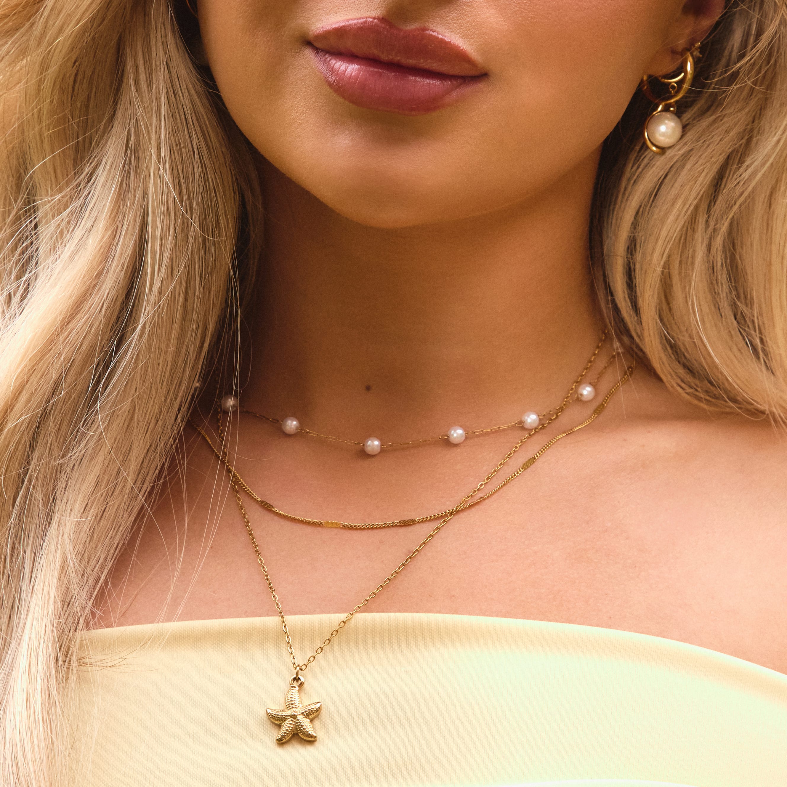 Bohomoon Stainless Steel Youth Pearl Layered Necklace