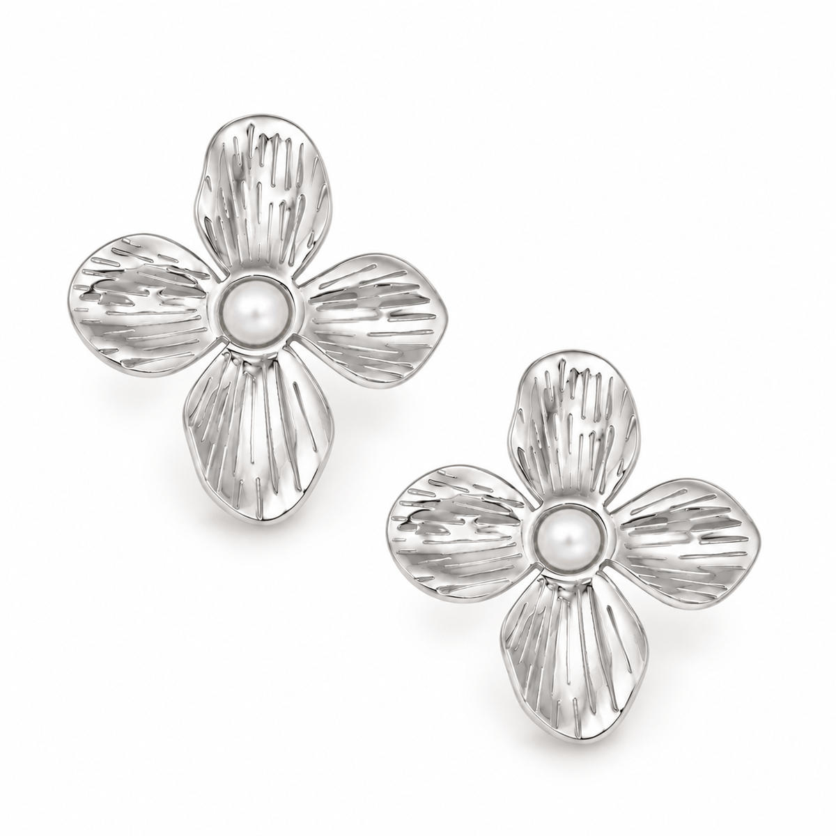 Bohomoon Stainless Steel Aurelie Flower Pearl Stud Earrings