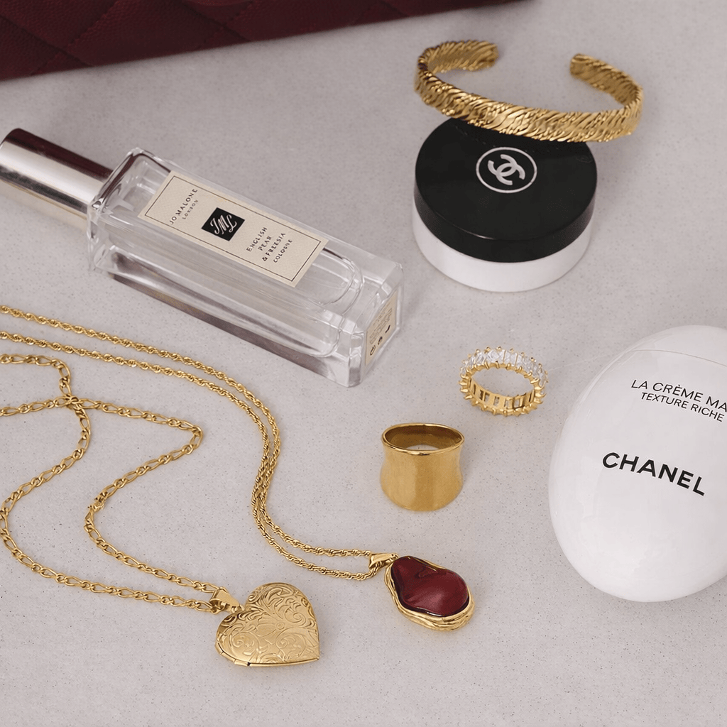 Bohomoon Stainless Steel Beau Heart Locket Necklace