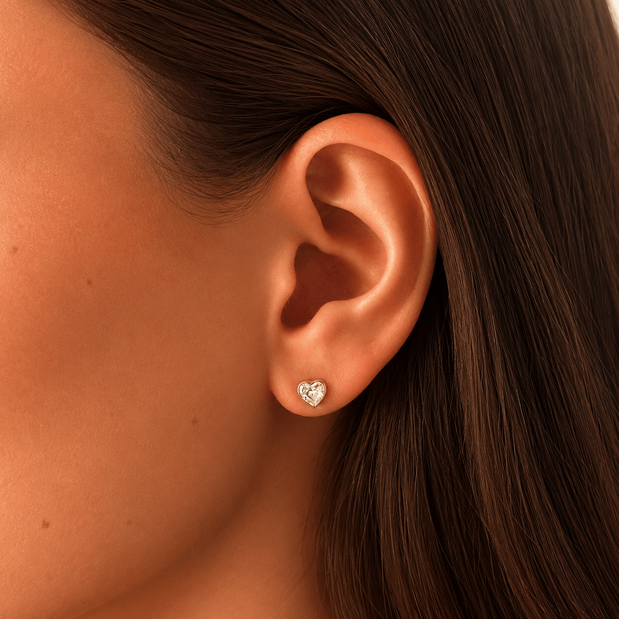Bohomoon Stainless Steel Clementine Heart Stud Earrings