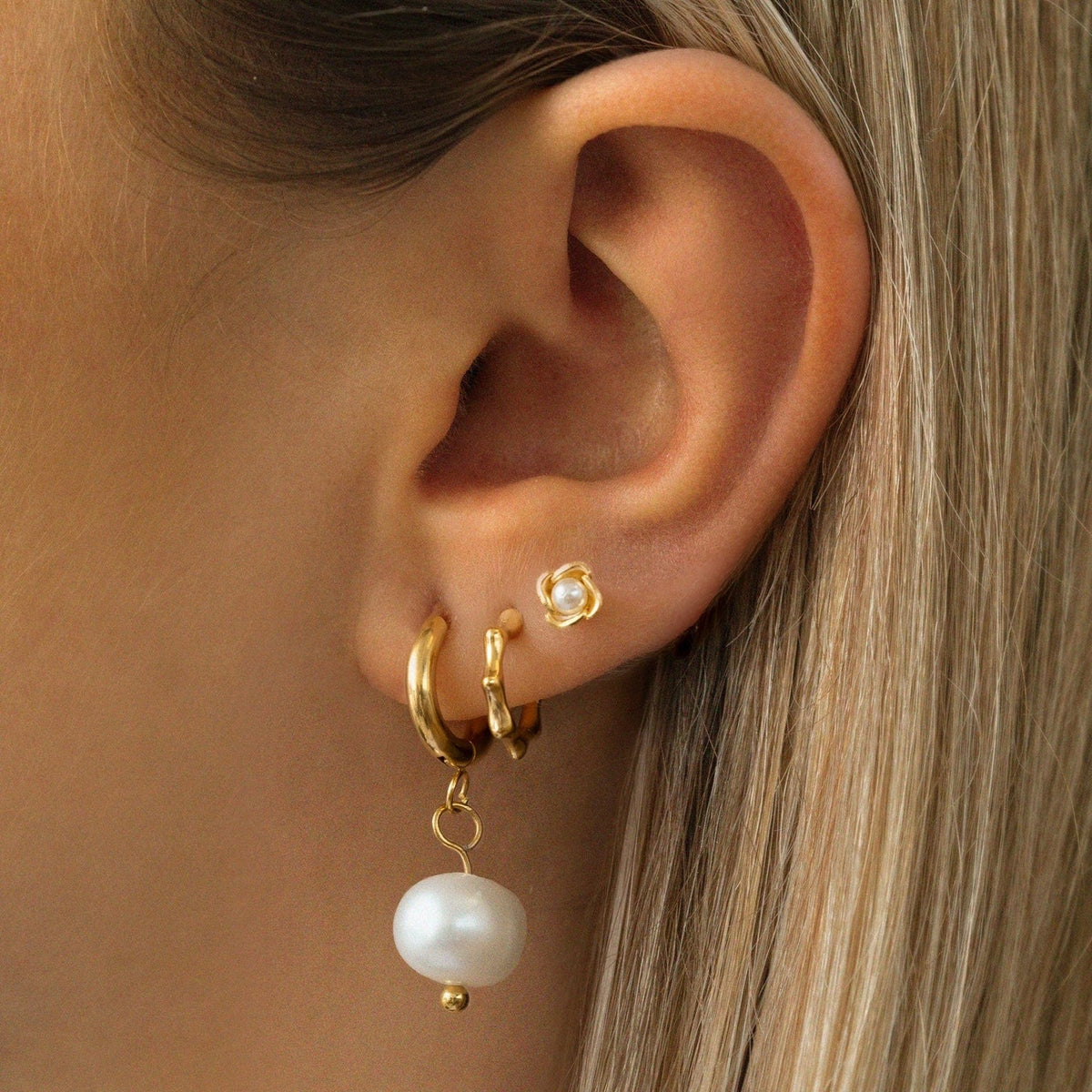 BohoMoon Stainless Steel Coral Pearl Hoop Earrings