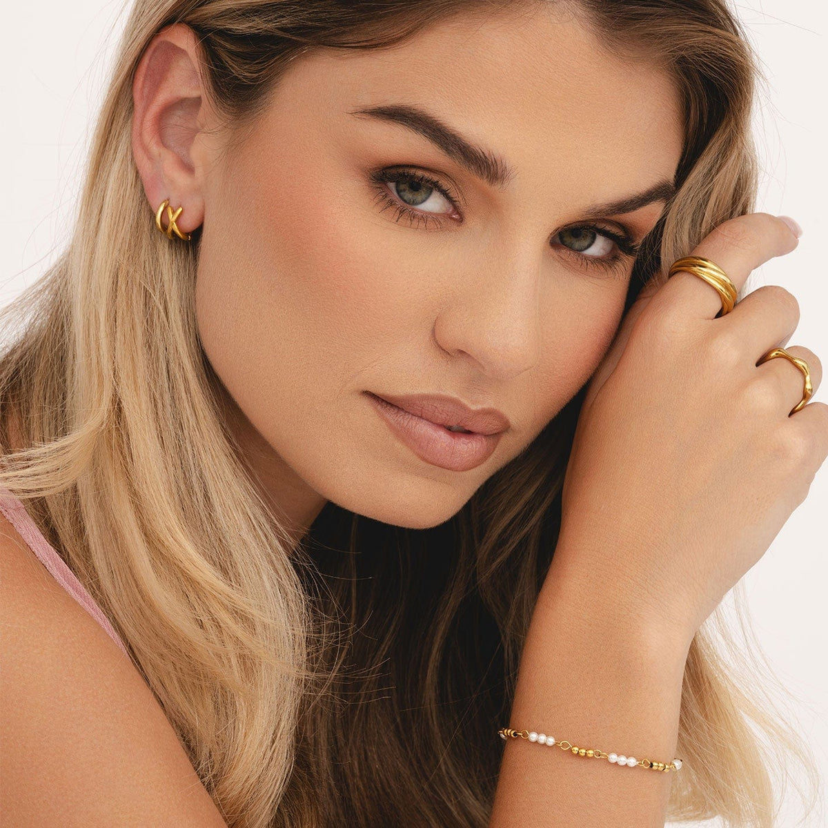 Bohomoon Stainless Steel Criss Cross Hoop Earrings