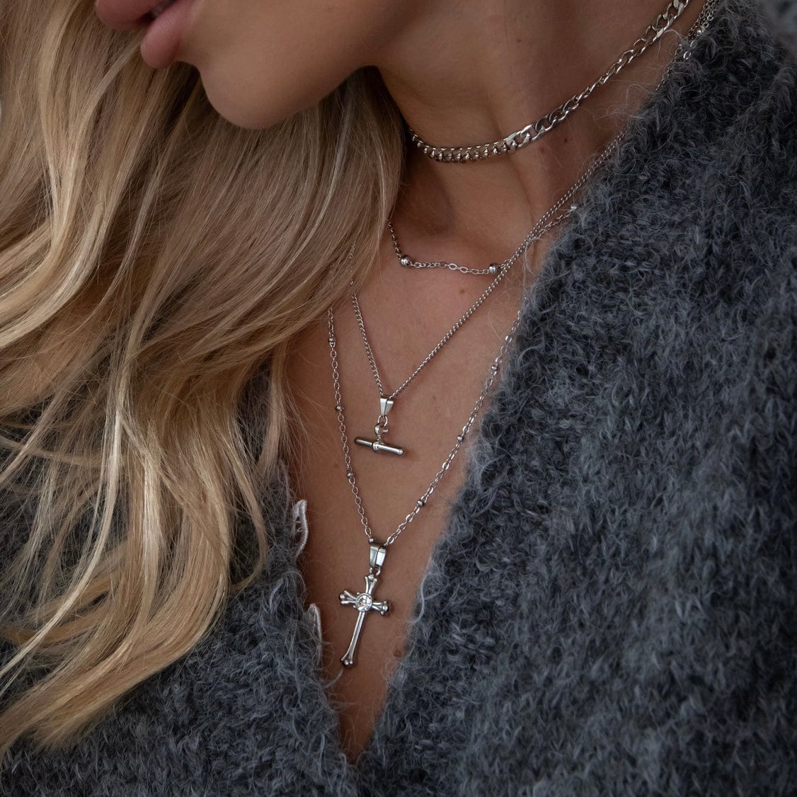BohoMoon Stainless Steel Dainty Ball Choker / Necklace
