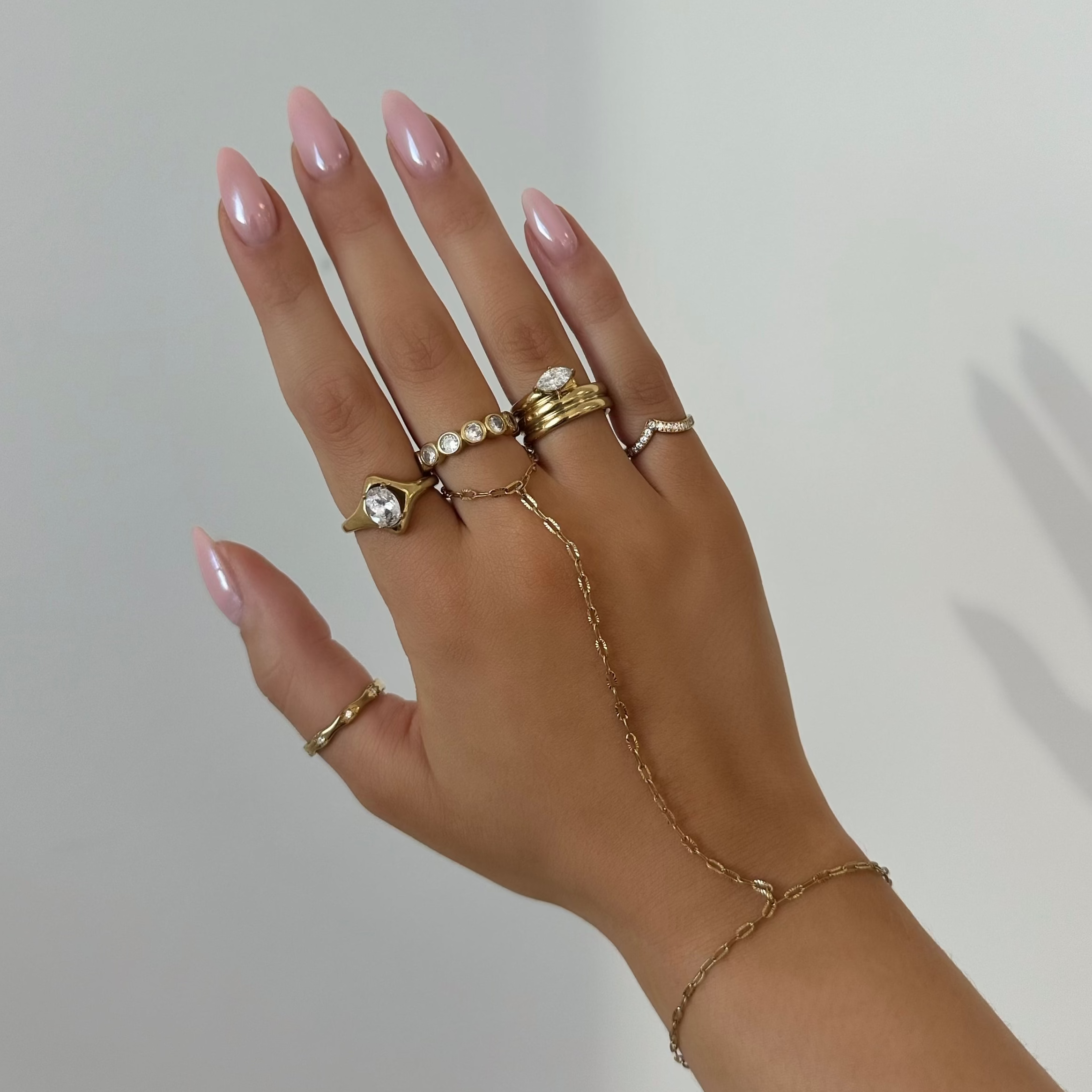 Bohomoon Stainless Steel Enzo Hand Chain Bracelet