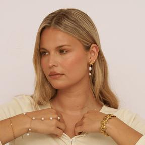 Bohomoon Stainless Steel Eos Pearl Stud Earrings