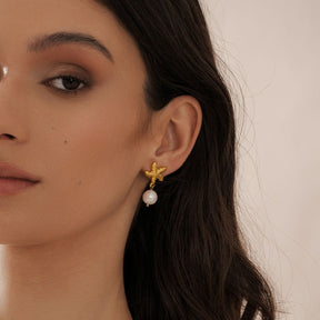 Bohomoon Stainless Steel Farrah Pearl Stud Earrings