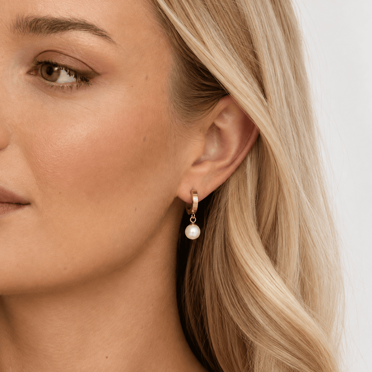 Bohomoon Stainless Steel Honolulu Pearl Hoop Earrings