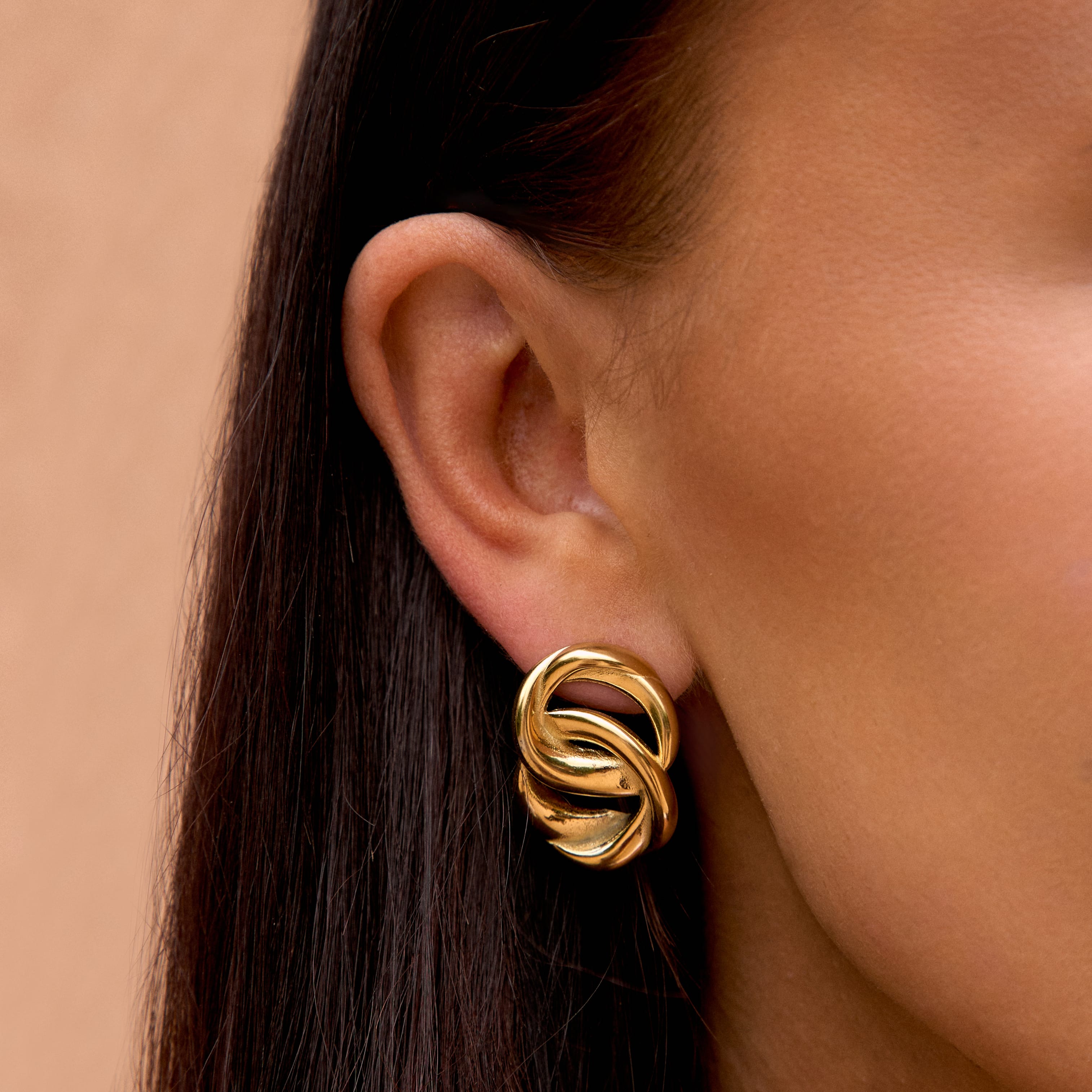 Bohomoon Stainless Steel Lotus Stud Earrings