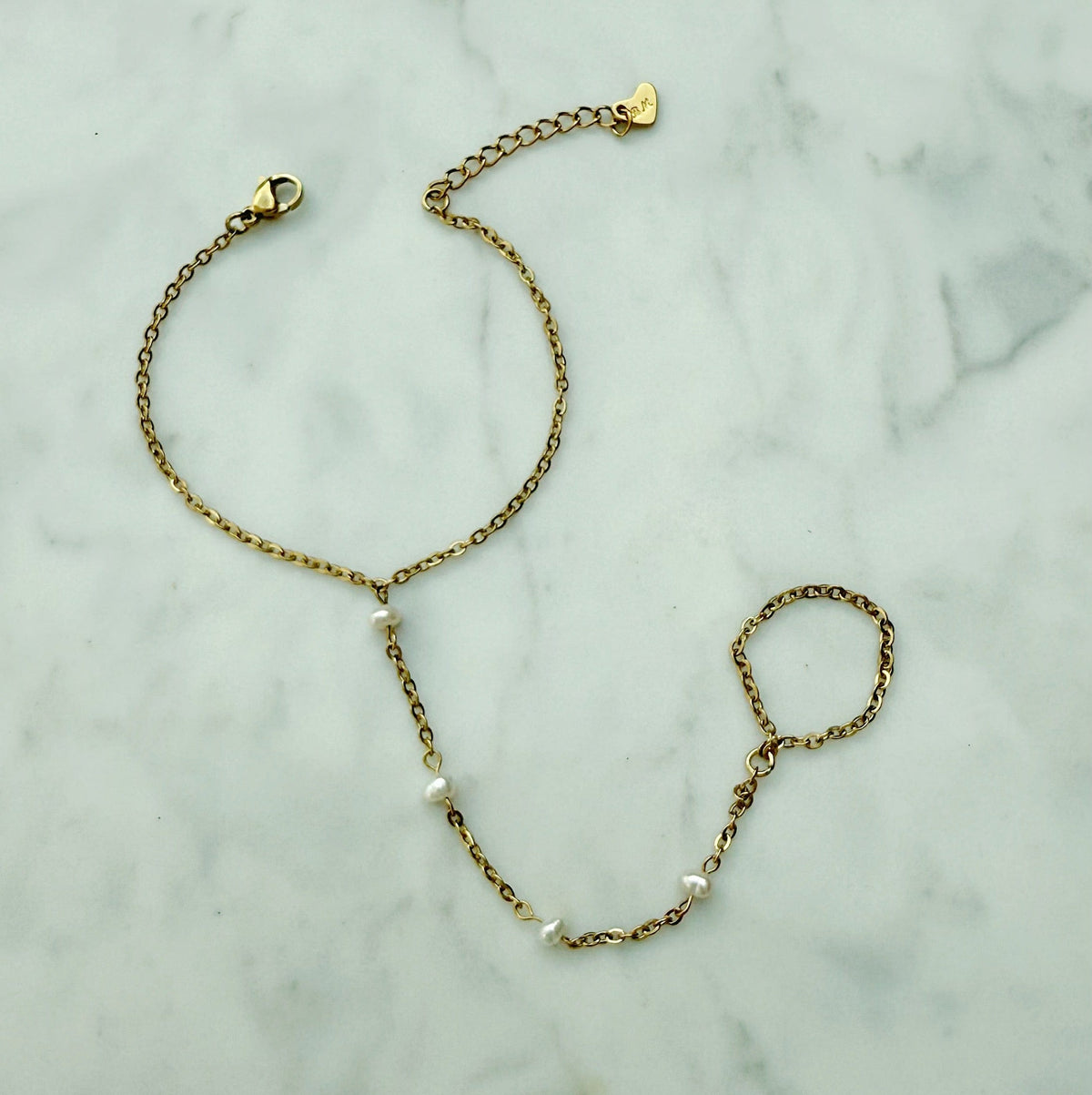 Bohomoon Stainless Steel Nico Pearl Hand Chain Bracelet