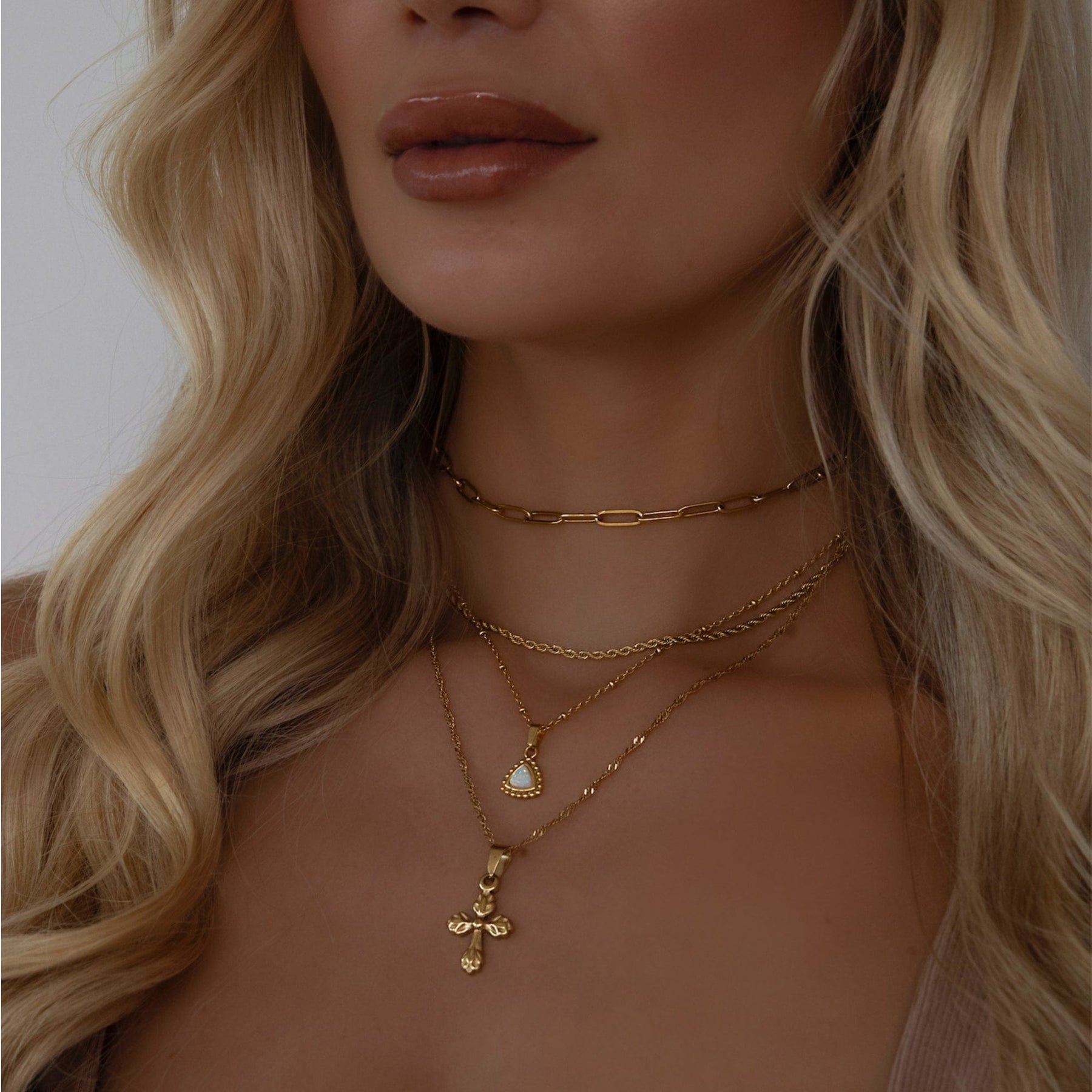 Cross choker on sale