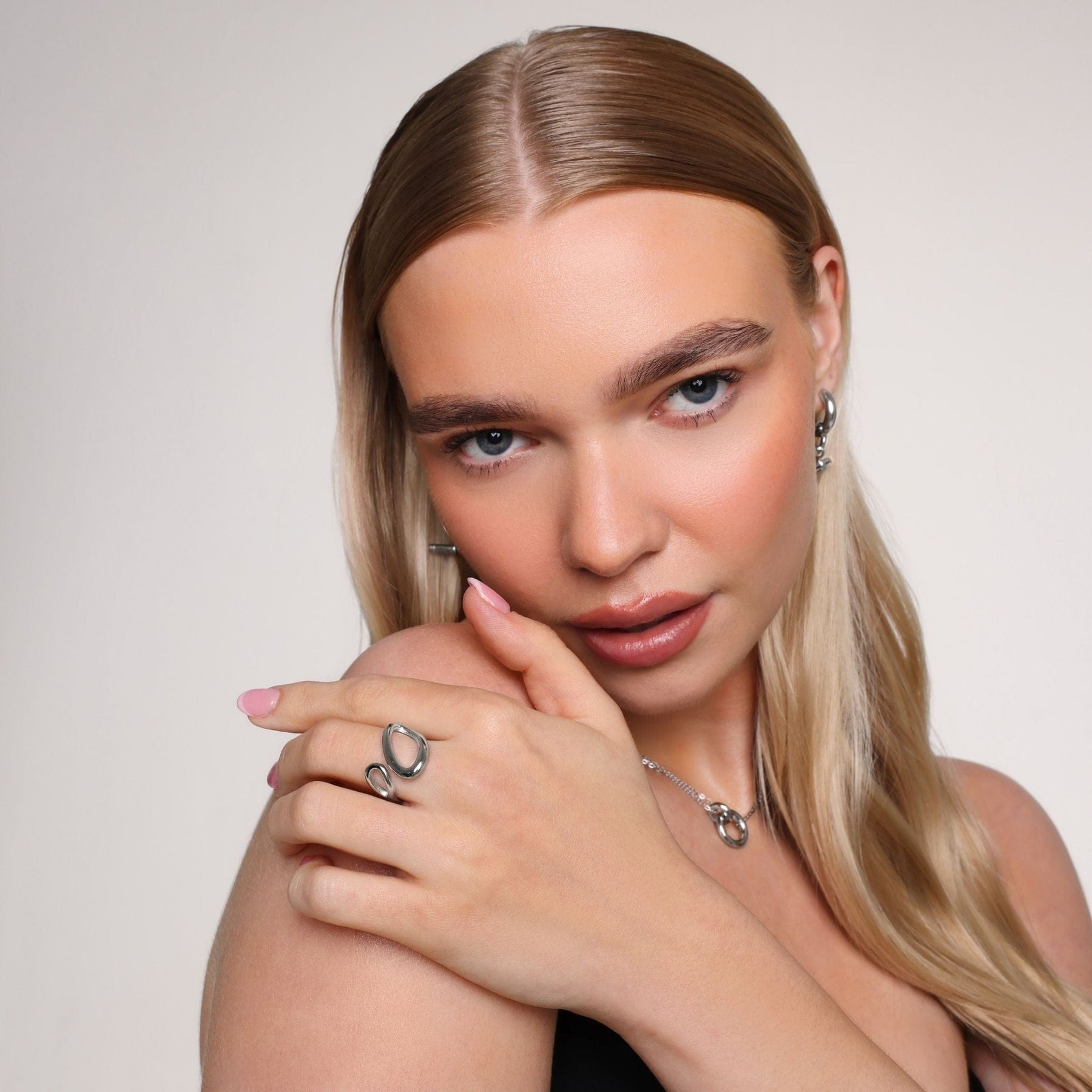 Bohomoon Stainless Steel Set Sail Hoop Earrings