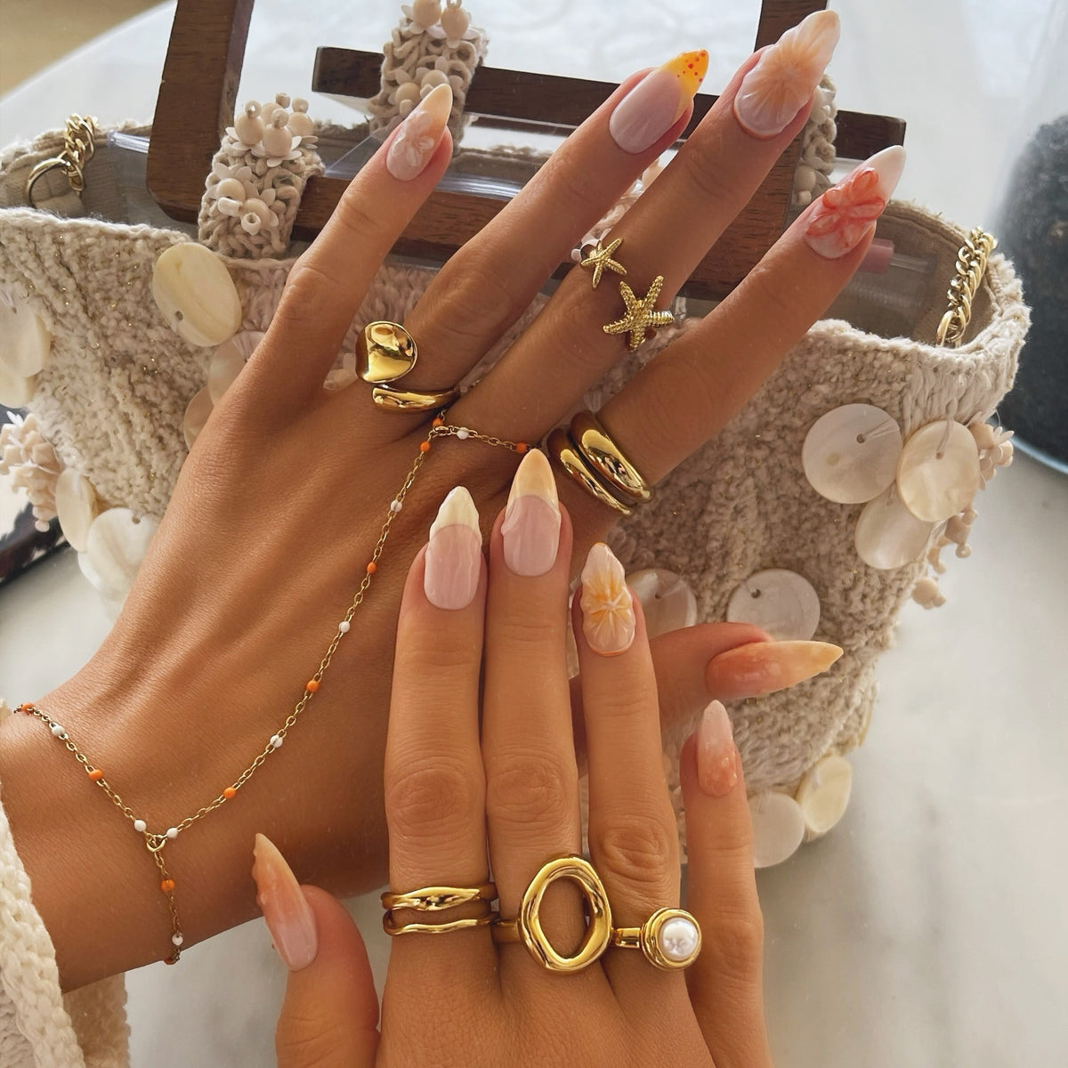 Bohomoon Stainless Steel Soda Hand Chain Bracelet