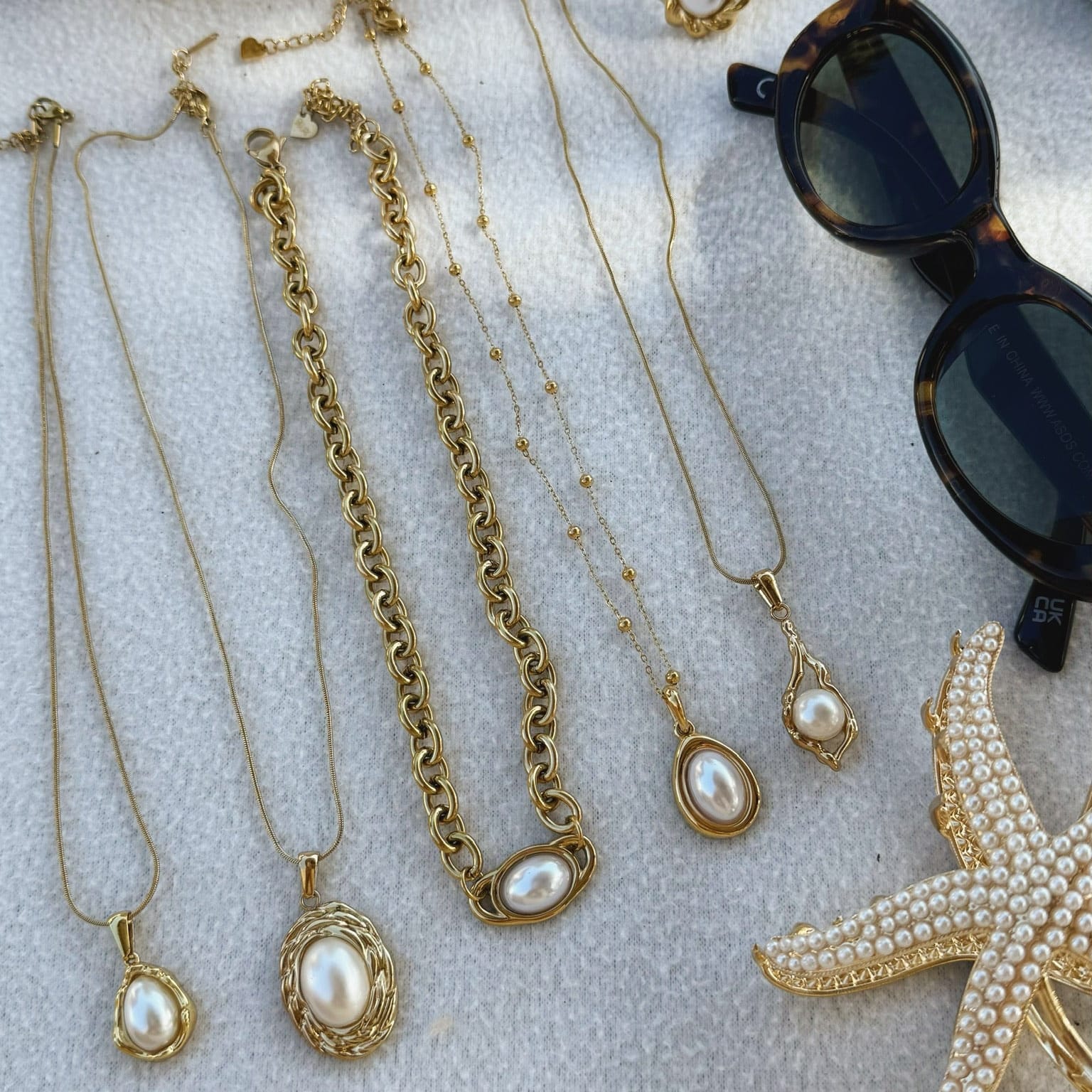 Bohomoon Stainless Steel Sunflare Pearl Necklace