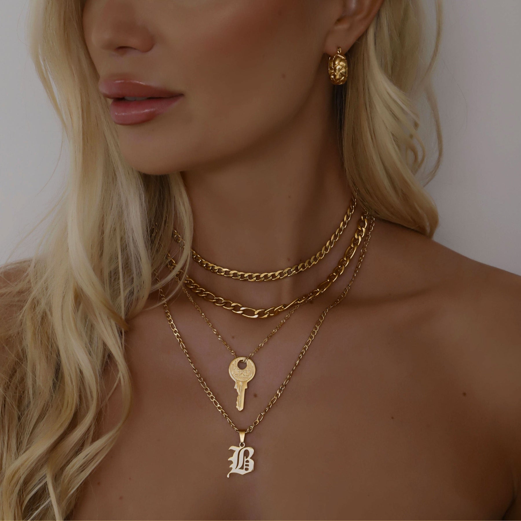 Supreme pendant cheap
