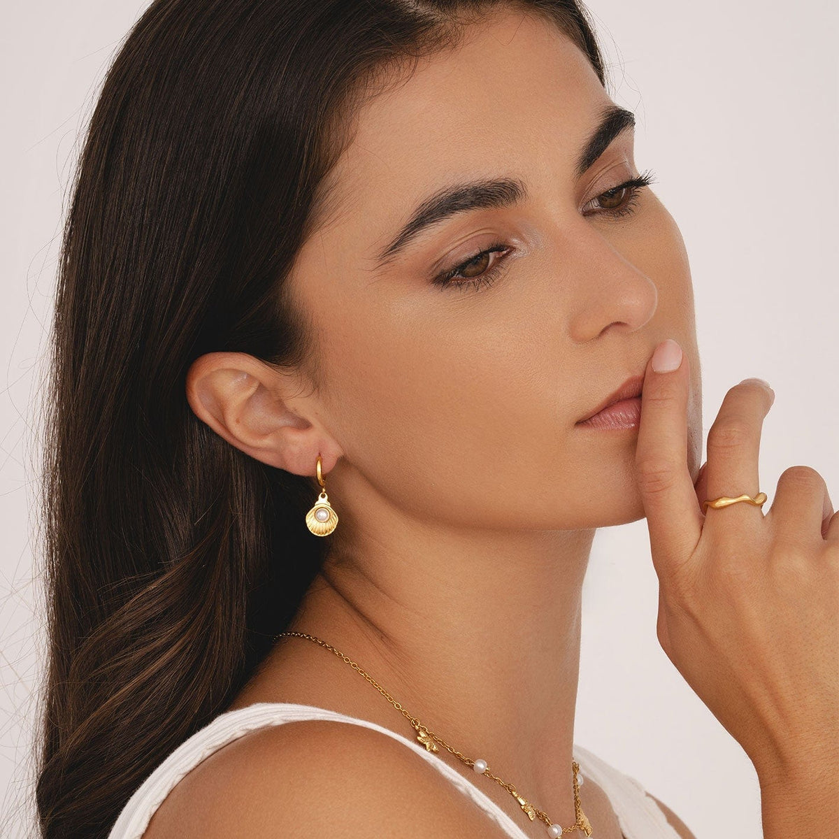 Bohomoon Stainless Steel Coast Pearl Hoop Earrings