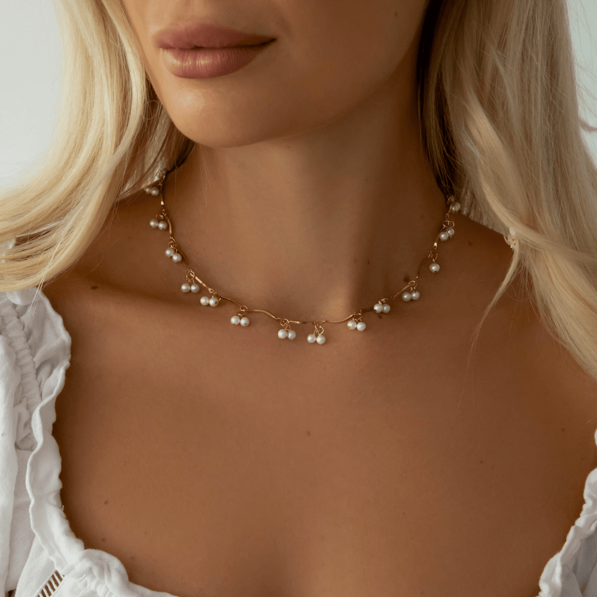 Bohomoon Stainless Steel Aurora Pearl Necklace